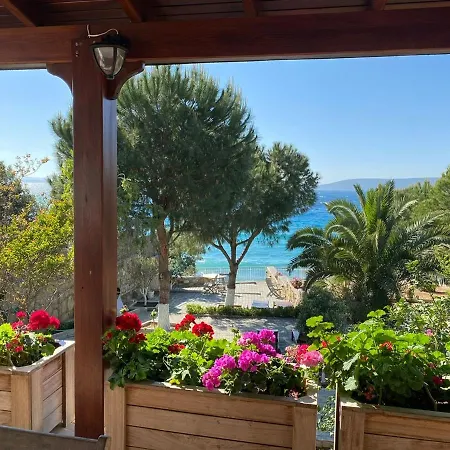 Beach House With Direct Access To Private Beach Near Bodrum Semesterbostad