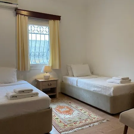 Semesterbostad Beach House With Direct Access To Private Beach Near Bodrum