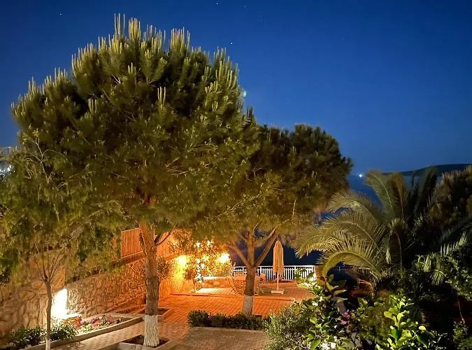 House With Direct Access To Private Near Bodrum Camlik (Bodrum)