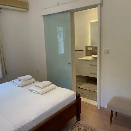 House With Direct Access To Private Near Bodrum *