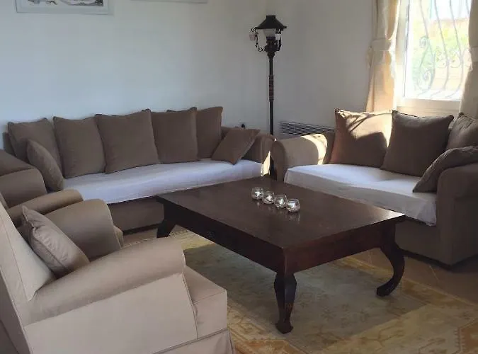 度假居 Beach House With Direct Access To Private Beach Near Bodrum Camlik (Bodrum)